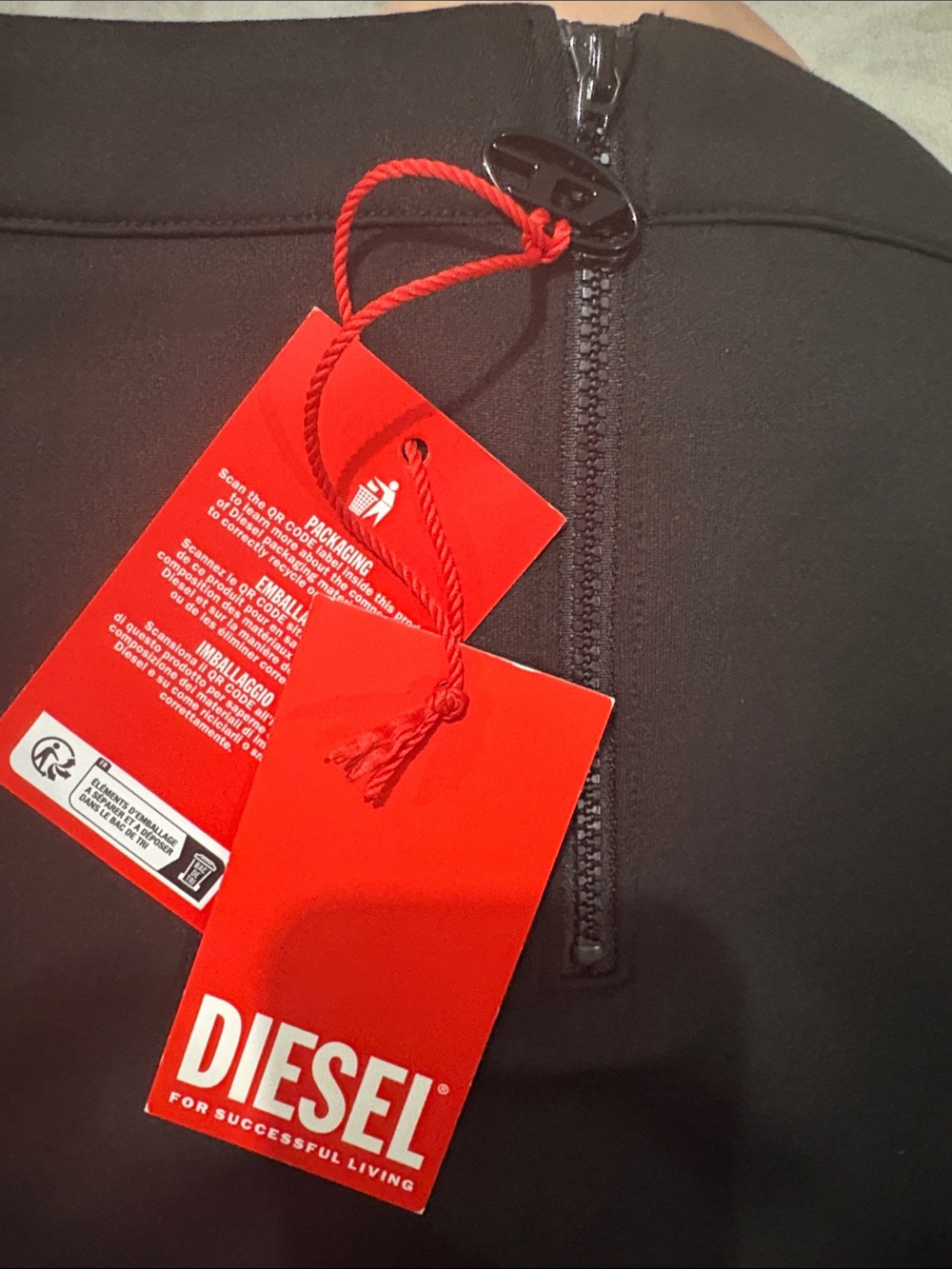 Diesel Black Mini Skirt with Exposed Zip and Red Tag - Picture 3 of 3